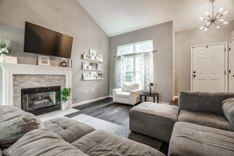 9660 Overcrest Drive Fishers IN 46037