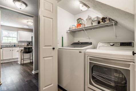 9660 Overcrest Drive Fishers IN 46037
