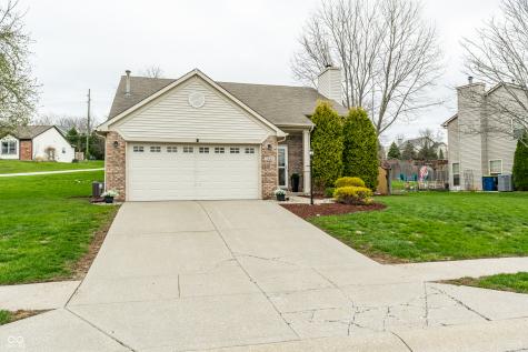 9660 Overcrest Drive Fishers IN 46037