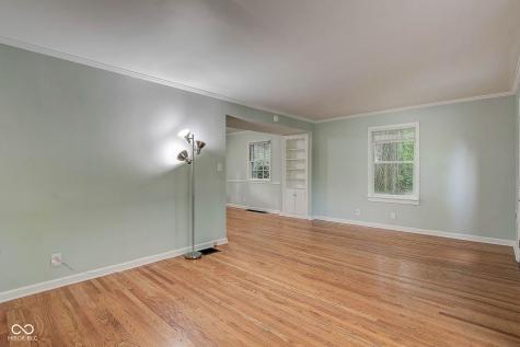5043 Boulevard Place Indianapolis IN 46208