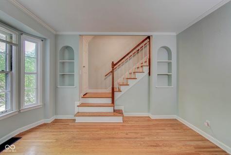 5043 Boulevard Place Indianapolis IN 46208