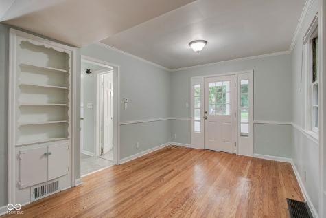 5043 Boulevard Place Indianapolis IN 46208