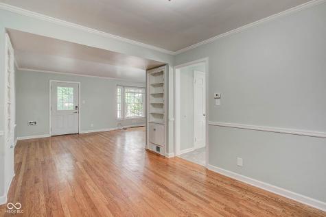 5043 Boulevard Place Indianapolis IN 46208
