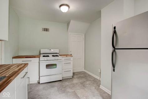 5043 Boulevard Place Indianapolis IN 46208
