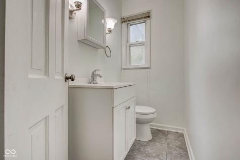 5043 Boulevard Place Indianapolis IN 46208
