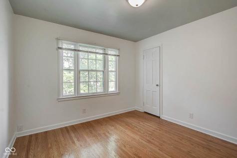 5043 Boulevard Place Indianapolis IN 46208