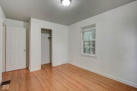 5043 Boulevard Place Indianapolis IN 46208