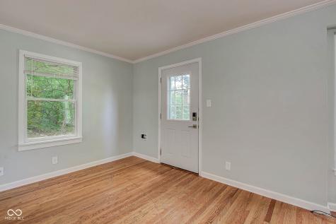 5043 Boulevard Place Indianapolis IN 46208