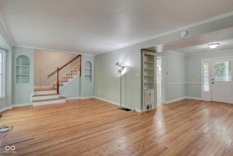 5043 Boulevard Place Indianapolis IN 46208