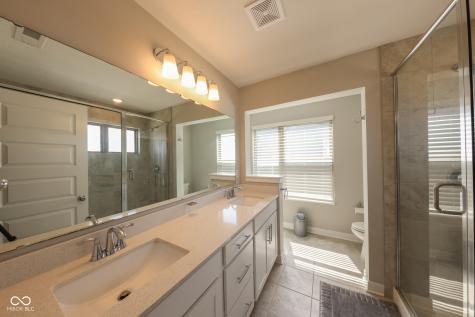 13496 Erlen Drive Fishers IN 46037