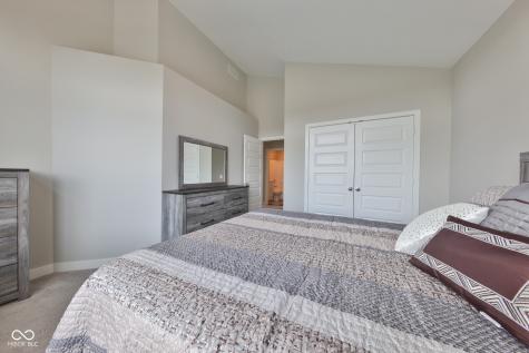 13496 Erlen Drive Fishers IN 46037