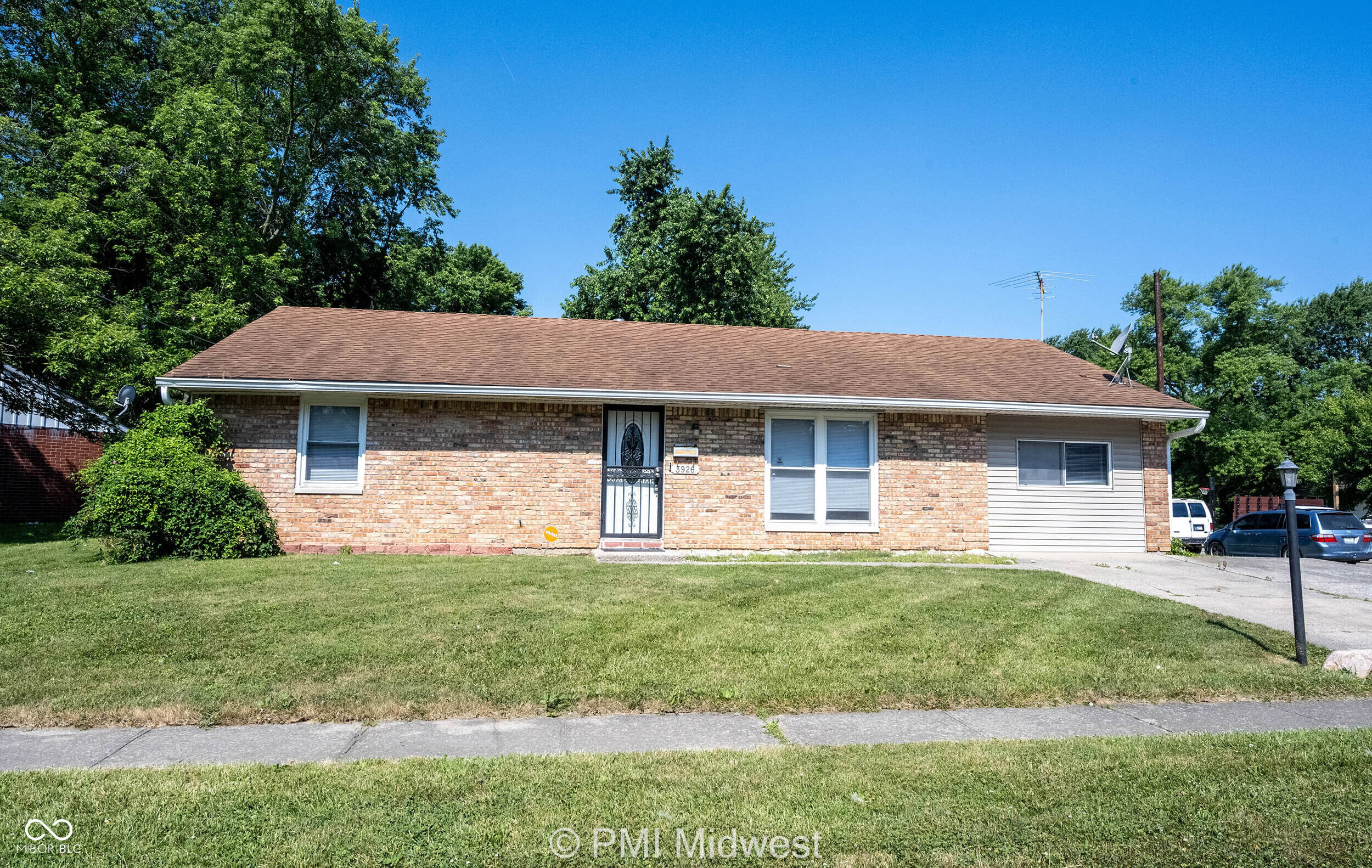 3926 Malibu Drive Indianapolis IN 46226