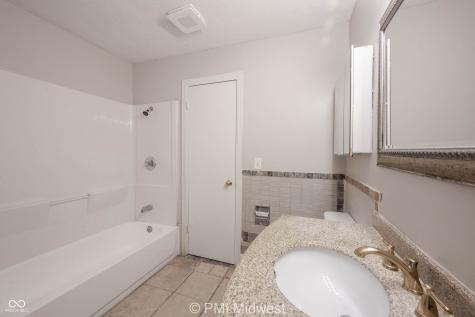 3926 Malibu Drive Indianapolis IN 46226