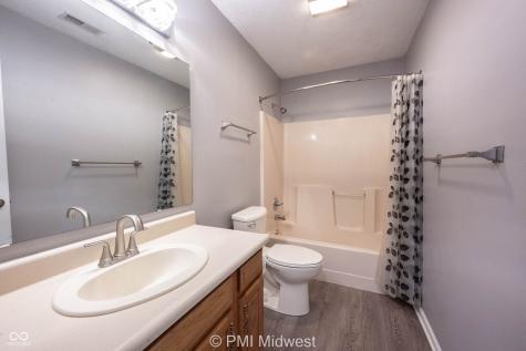 7912 Bitternut Drive Indianapolis IN 46236