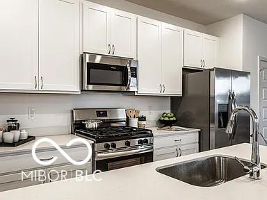 6558 Hawthorne Drive Mccordsville IN 46055