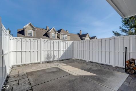 1242 Pawtucket Drive Westfield IN 46074