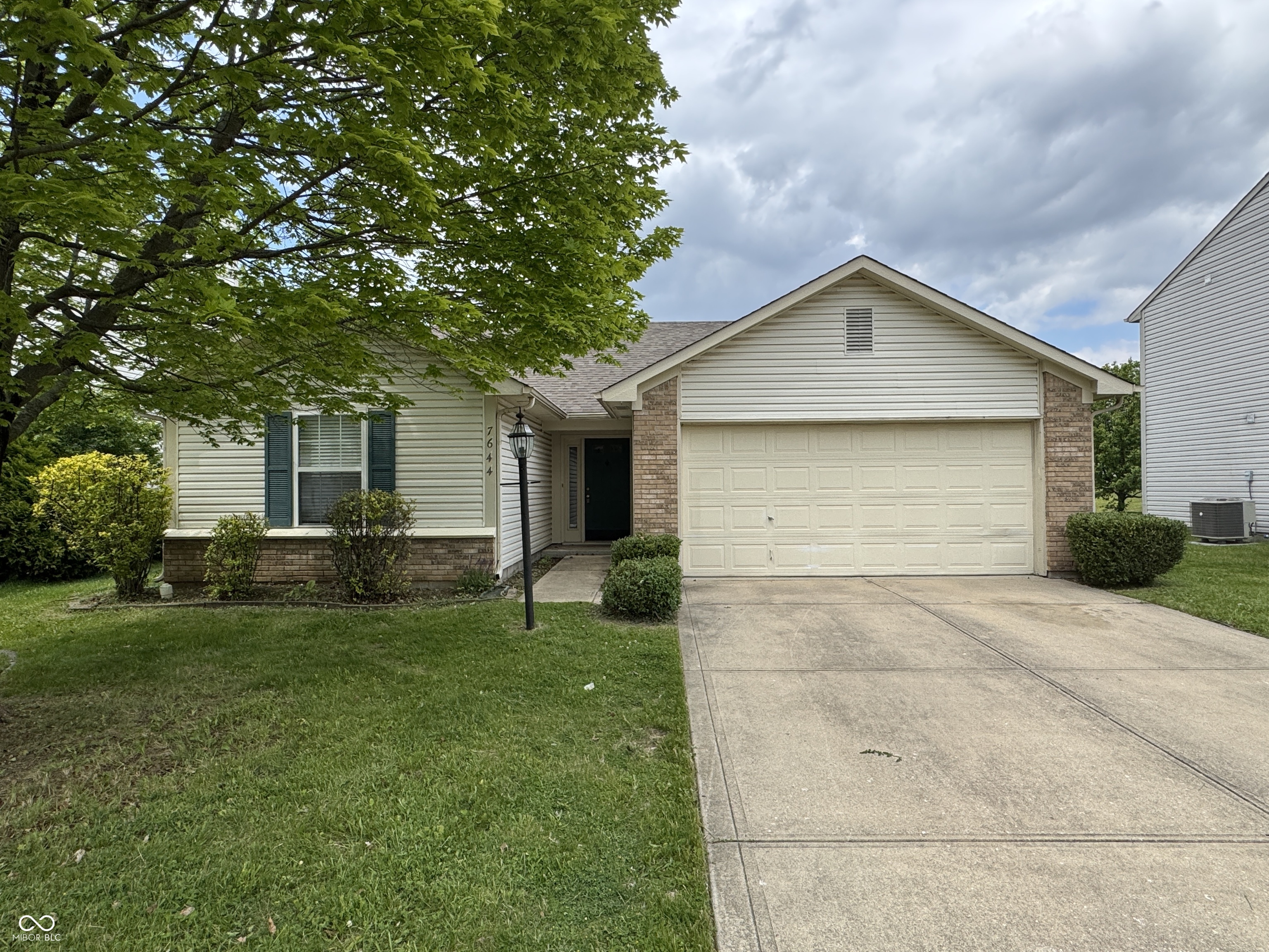 7644 Scatter Woods Lane Indianapolis IN 46239
