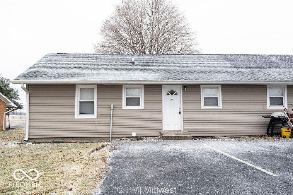 4881 S 300 W New Palestine IN 46163