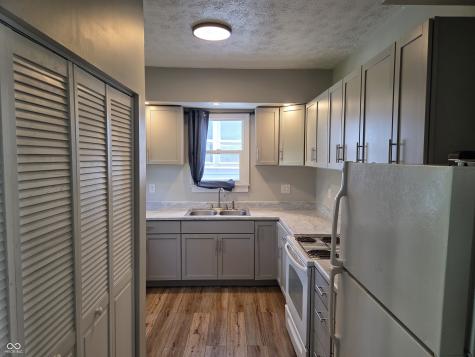 1430 Chestnut Street Columbus IN 47201