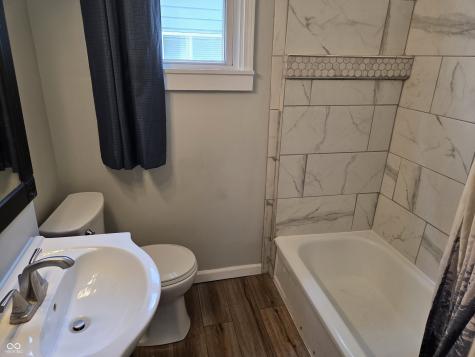 1430 Chestnut Street Columbus IN 47201
