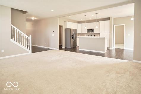 8709 Rowling Way Indianapolis IN 46239