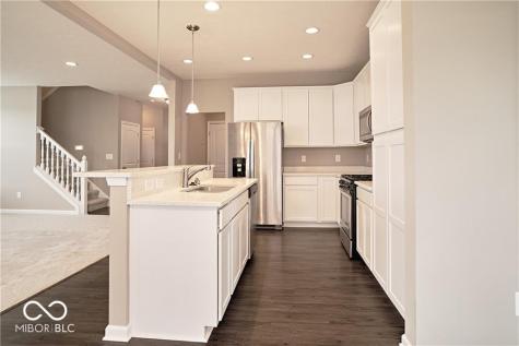 8709 Rowling Way Indianapolis IN 46239