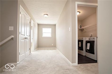 8709 Rowling Way Indianapolis IN 46239