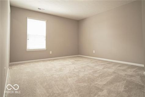 8709 Rowling Way Indianapolis IN 46239