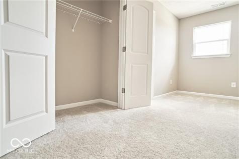 8709 Rowling Way Indianapolis IN 46239