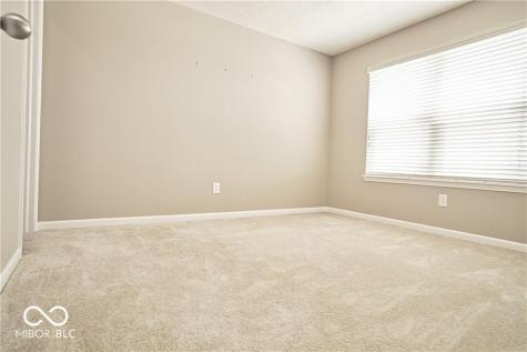 8709 Rowling Way Indianapolis IN 46239