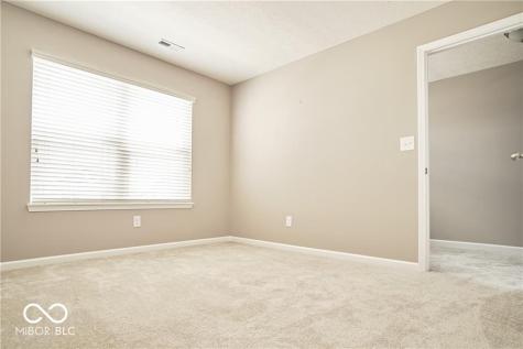 8709 Rowling Way Indianapolis IN 46239