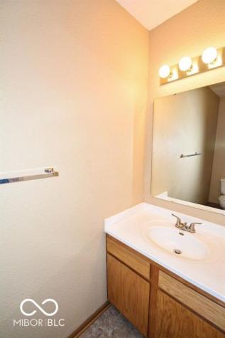 10325 Liverpool Way Indianapolis IN 46236