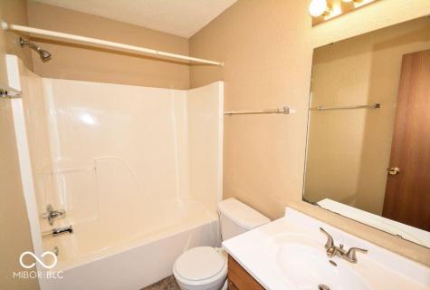 10325 Liverpool Way Indianapolis IN 46236