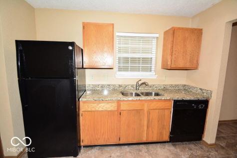 10325 Liverpool Way Indianapolis IN 46236