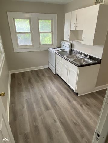 6052 E Washington Street Indianapolis IN 46219