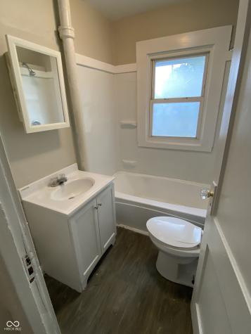 6052 E Washington Street Indianapolis IN 46219