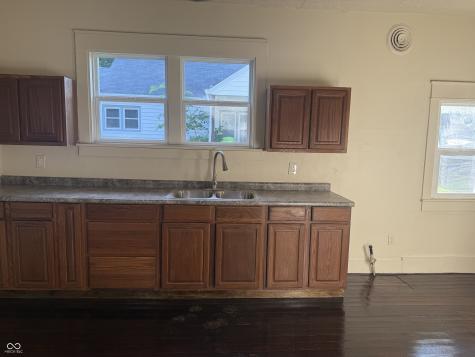 1215 E Main Street Crawfordsville IN 47933