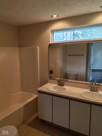 6035 Hayford Court Indianapolis IN 46254