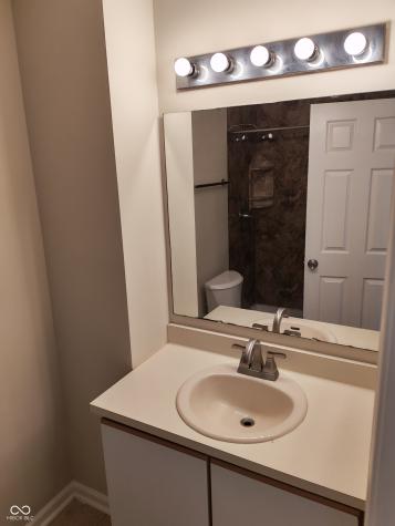 6035 Hayford Court Indianapolis IN 46254