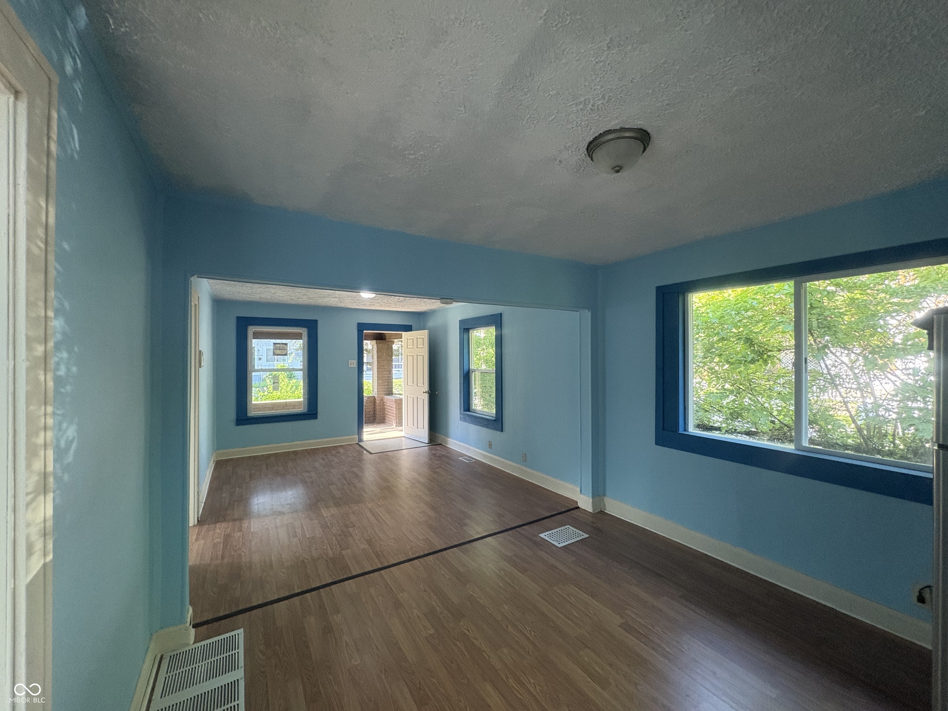 2827 E 18th Street Indianapolis IN 46218