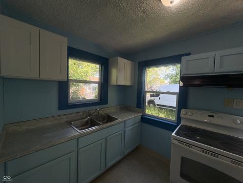 2827 E 18th Street Indianapolis IN 46218