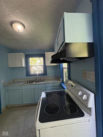 2827 E 18th Street Indianapolis IN 46218