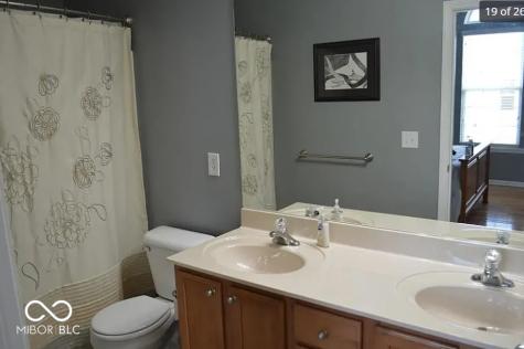 12670 Leah Lane Fishers IN 46037