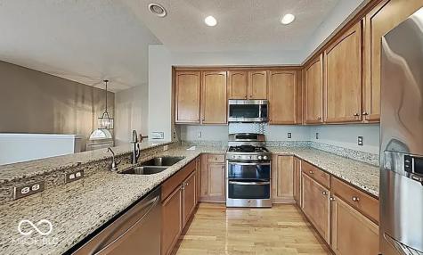 12670 Leah Lane Fishers IN 46037
