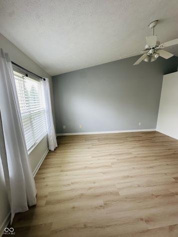 6932 Thousand Oaks Lane Indianapolis IN 46214