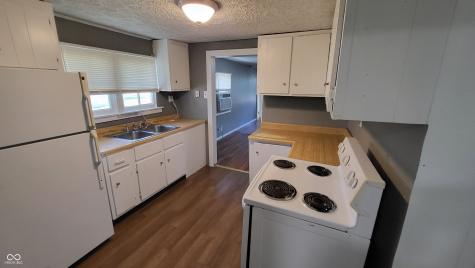 1014 E 7th Street Greenfield IN 46140