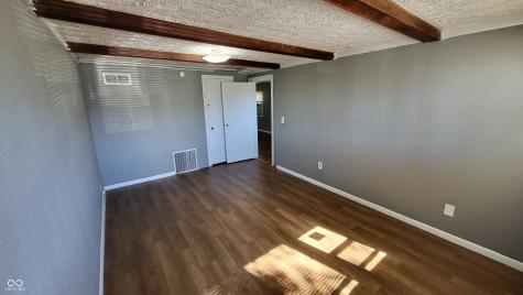 1014 E 7th Street Greenfield IN 46140