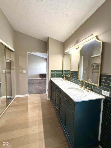 3025 Scottsdale Drive Indianapolis IN 46234