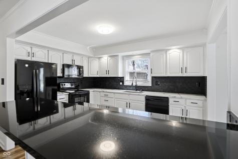 512 Lexington Boulevard Carmel IN 46032