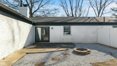 512 Lexington Boulevard Carmel IN 46032